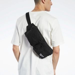 💕🐸 Reebok Classics Waist Bag / Belt